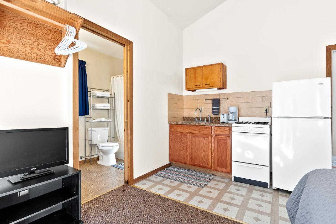 Harney Camp Cabins Hill City Esterno foto