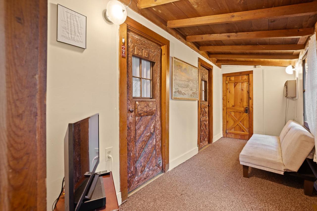 Harney Camp Cabins Hill City Esterno foto